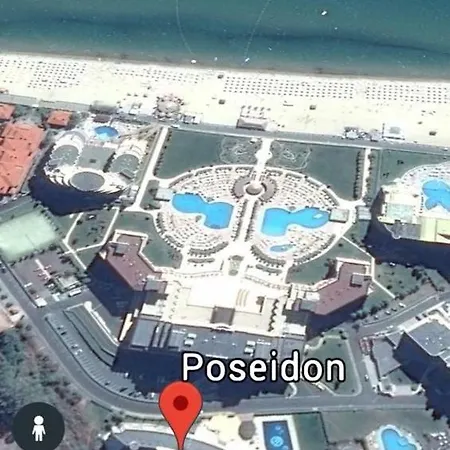 Апартамент Luxury 4 Star Complex, Beach Front, Perfect Location Heart Of Sunny Beach Слънчев бряг